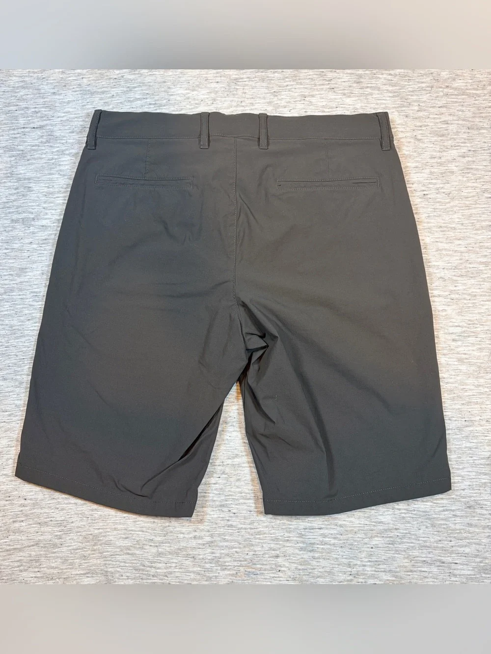 J Crew Mens Tech Shorts Grey Size 32 Flat Front Golf Casual